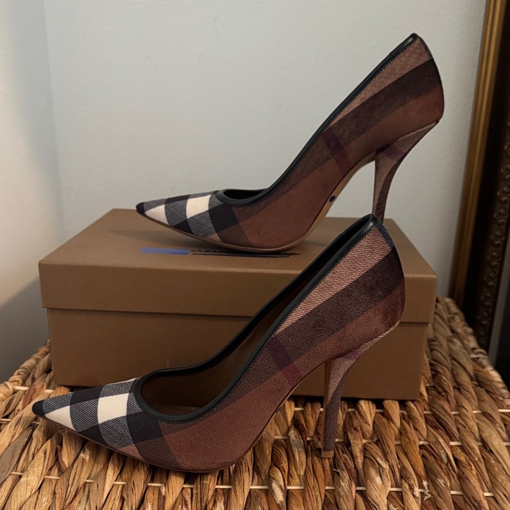 Burberry Checkered Brown and Black Heels - Picture 2 of 6